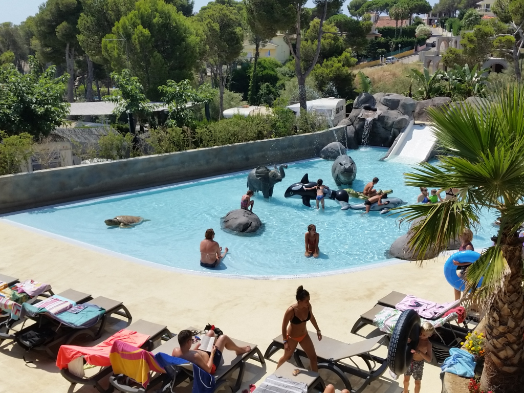 Aquatic Zone Camping Cala Gogo